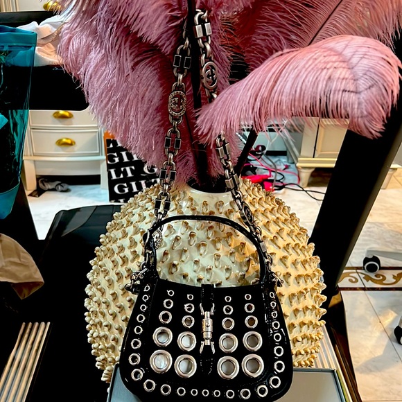 LIMITED GUCCI black and silver chain Gucci bag with Swarovski crystals. BNIB - Picture 3 of 10